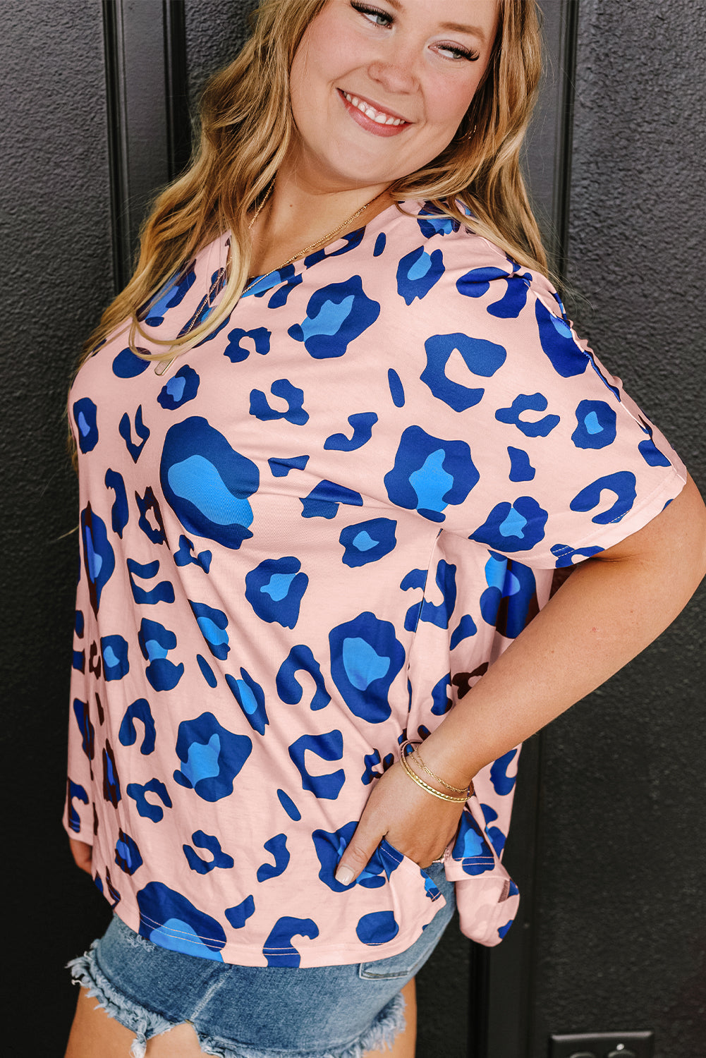 Pink Leopard Print V Neck Plus Size Tee