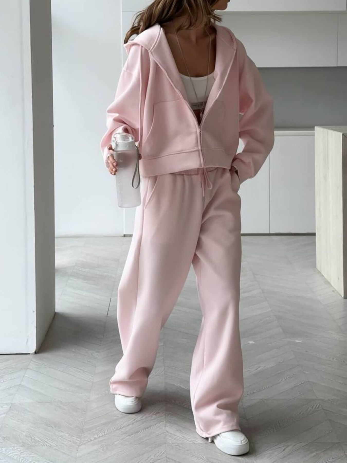 64173e70-67af-4ce7-8c53-fe4d3347d21e-Max