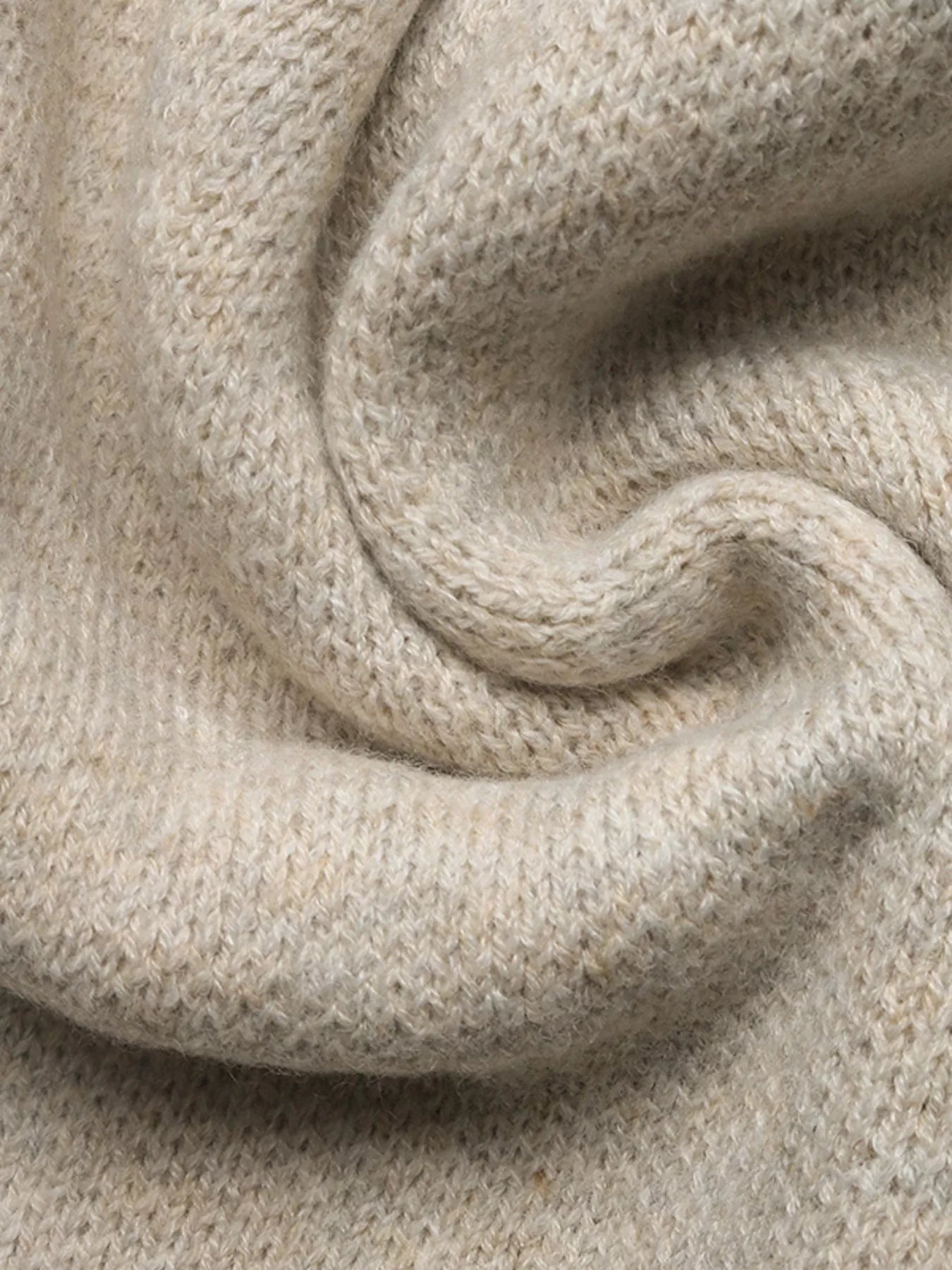 688fa638f2e74375bdea3647650e8c61-Max-Origin