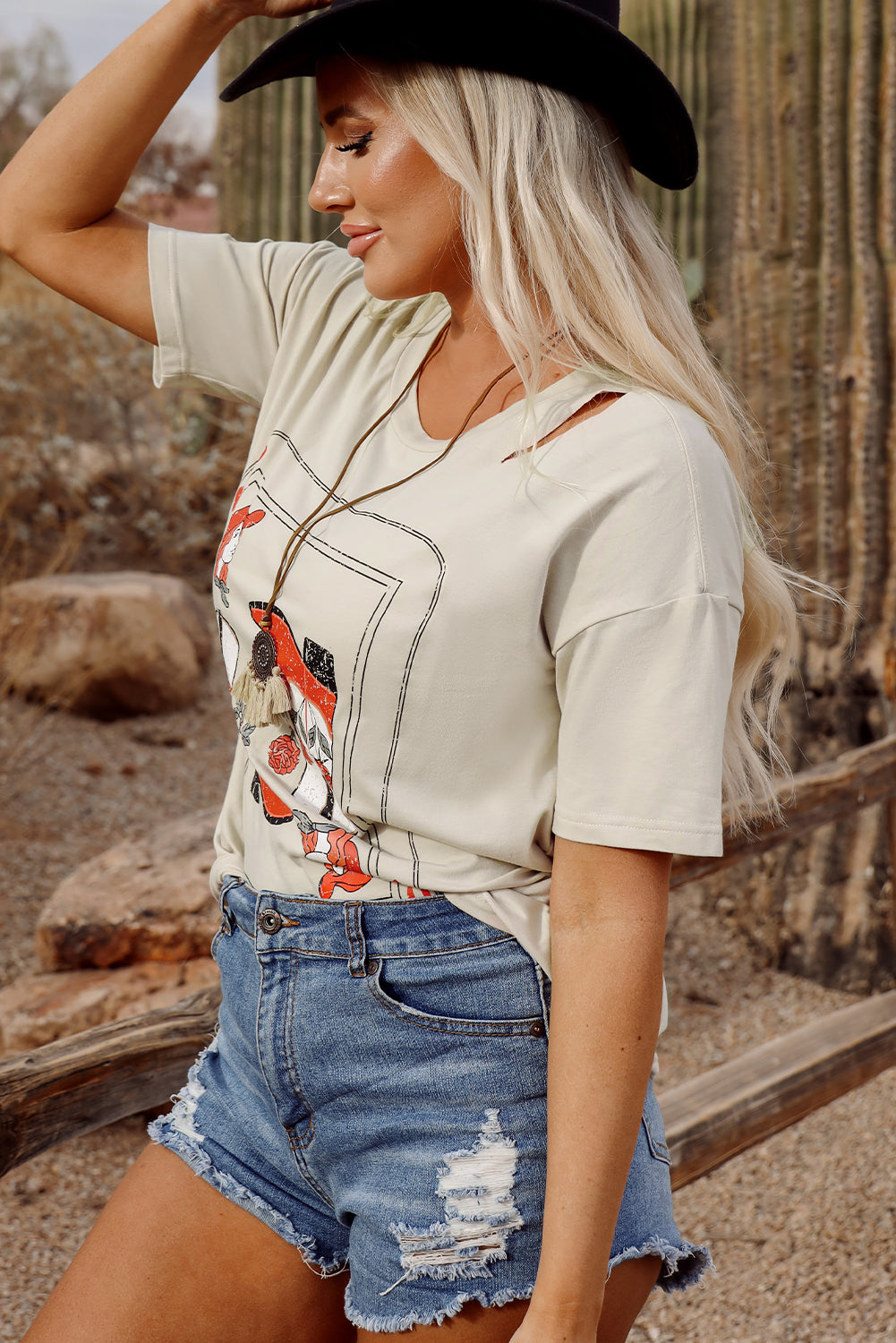 Parchment Cowgirl Queen Graphic Tee