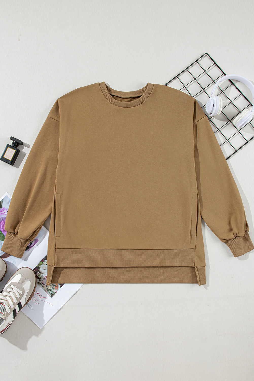 Parchment Solid O Neck High Low Hem Pullover Sweatshirt