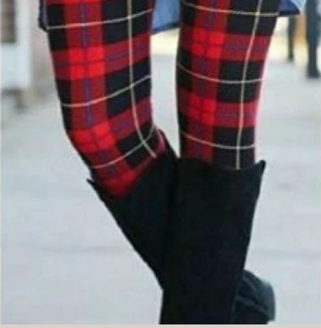 Pretty Red Fall Winter Plaid Leggings