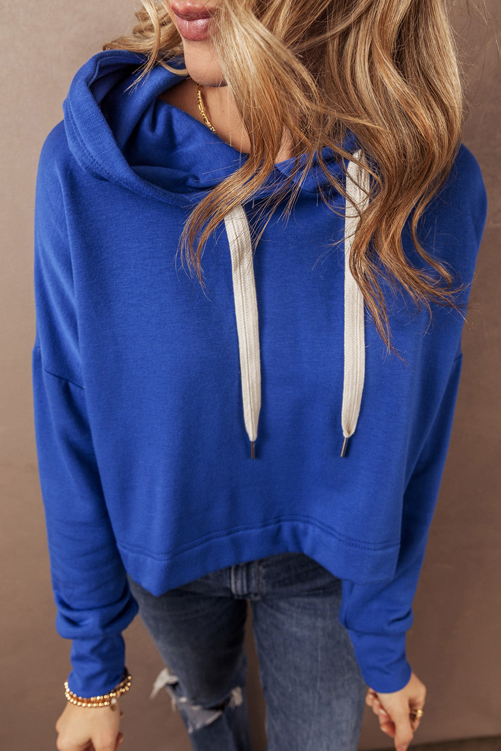 Black Solid Drop Shoulder Drawstring Cropped Hoodie